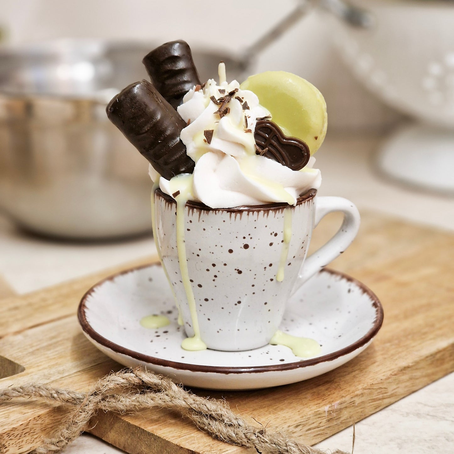 Espresso Pistachio Kerze
