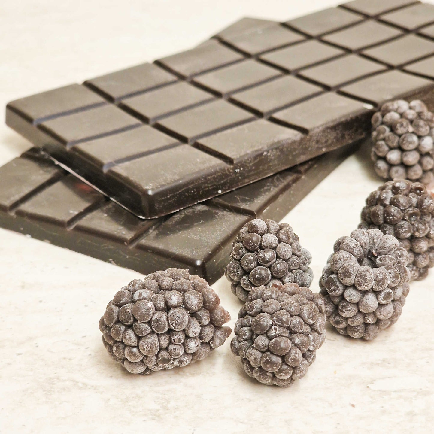 Gefärbtes Kerzenwachs in Tafelform für Dessertkerzen, Milk Chocolate.